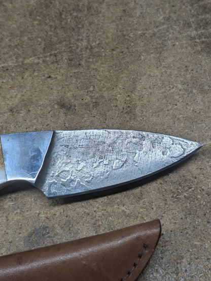 Altes Jagdmesser Damast, inkl. Lederschüppi